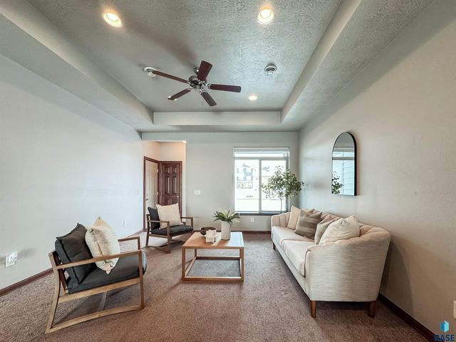 3405 E Bison Trl Trail, Sioux Falls, SD 57108