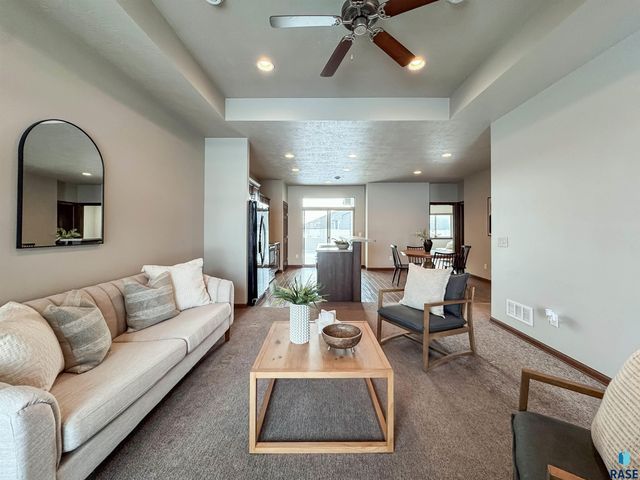 3405 E Bison Trl Trail, Sioux Falls, SD 57108