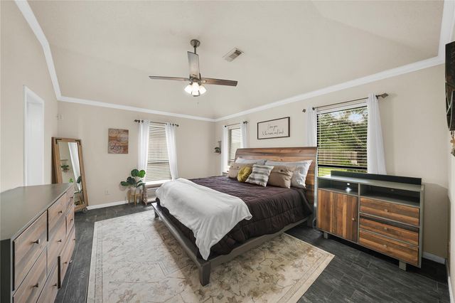 11718 Santa Fe Trail, Santa Fe, TX 77510