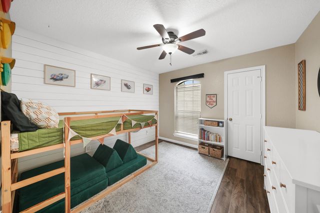 11718 Santa Fe Trail, Santa Fe, TX 77510