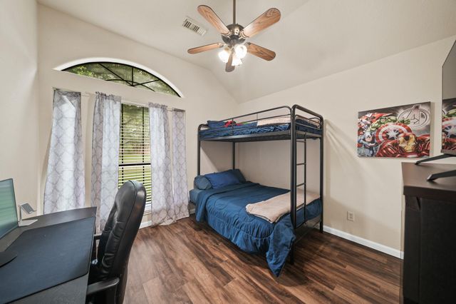 11718 Santa Fe Trail, Santa Fe, TX 77510