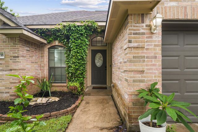 11718 Santa Fe Trail, Santa Fe, TX 77510