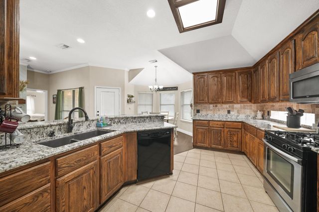 11718 Santa Fe Trail, Santa Fe, TX 77510