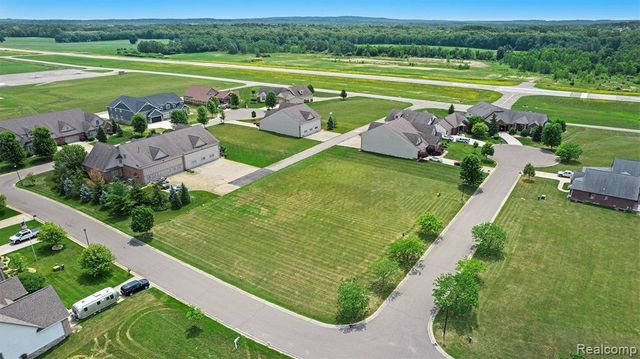 15051 Poberezny Court, Fenton Twp, MI 48451