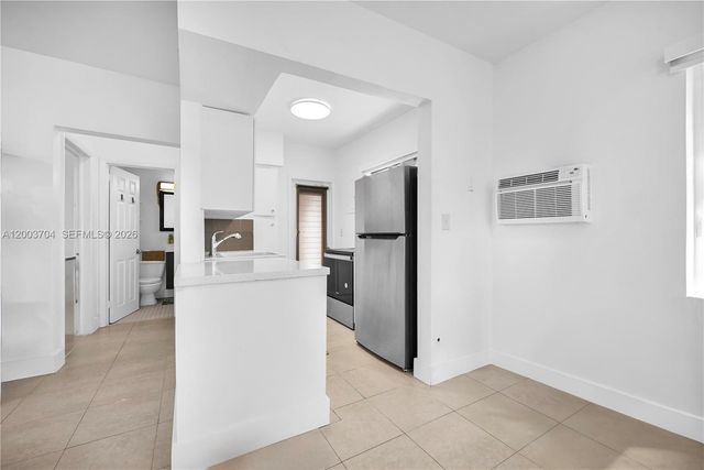 1195 Marseille Dr 5, Miami Beach, FL 33141