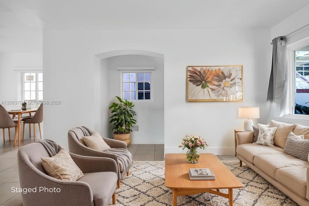 1195 Marseille Dr 5, Miami Beach, FL 33141