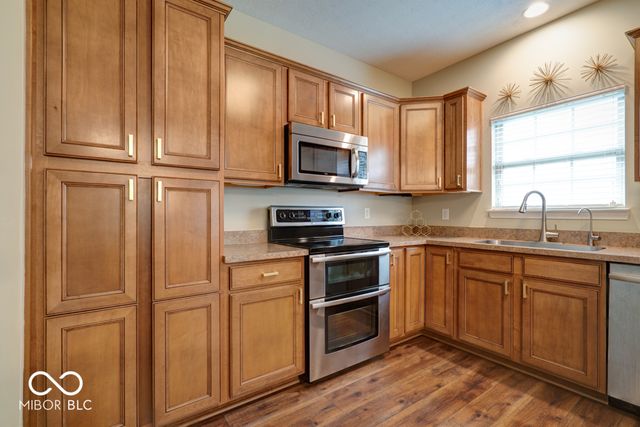 5611 Lipizzan Lane, Plainfield, IN 46168
