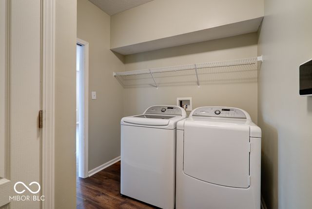 5611 Lipizzan Lane, Plainfield, IN 46168
