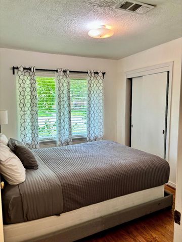 2306 Hialeah Drive, Houston, TX 77018