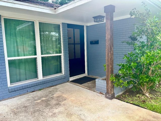 2306 Hialeah Drive, Houston, TX 77018