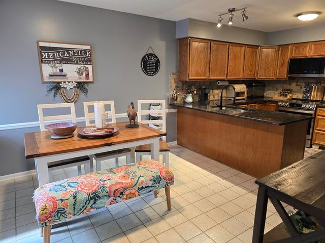 45603 Bristol Bay Drive, Macomb Twp, MI 48044