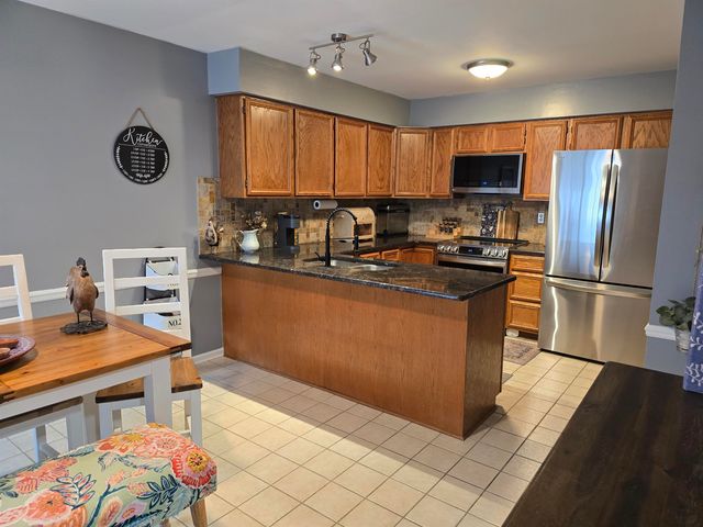 45603 Bristol Bay Drive, Macomb Twp, MI 48044
