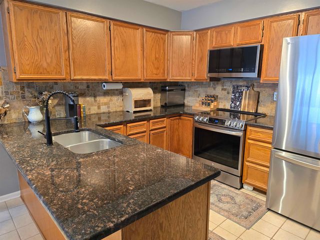 45603 Bristol Bay Drive, Macomb Twp, MI 48044