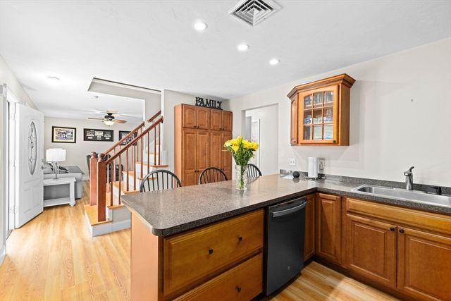 2783 Cranberry Hwy, Wareham, MA 02571