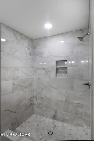 116 Longvale Drive, Knoxville, TN 37920