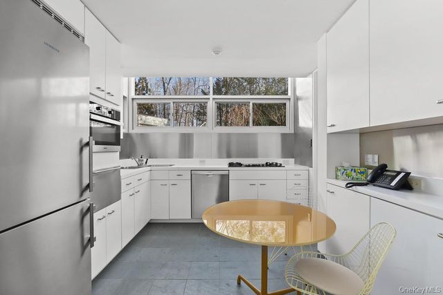 54 Cross Pond Road, Pound Ridge, NY 10576