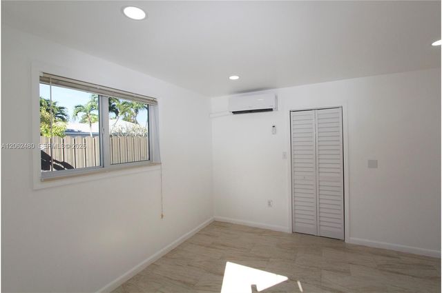 13797 SW 20th St, Miami, FL 33175