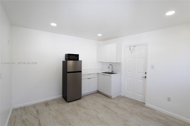 13797 SW 20th St, Miami, FL 33175