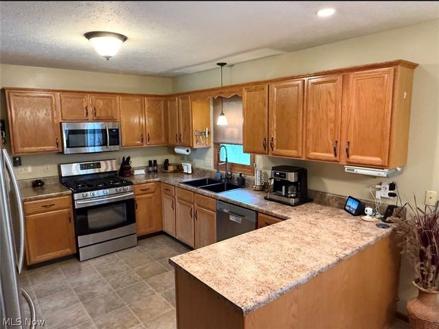 5547 Cider Mill Crossing, Austintown, OH 44515
