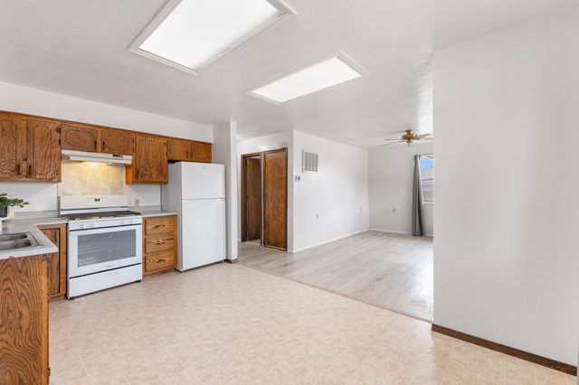 3941 Amalia Road SW, Albuquerque, NM 87105