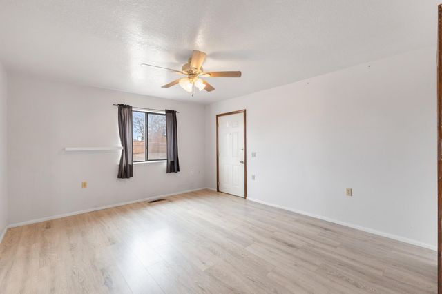 3941 Amalia Road SW, Albuquerque, NM 87105