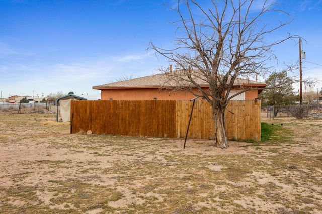 3941 Amalia Road SW, Albuquerque, NM 87105