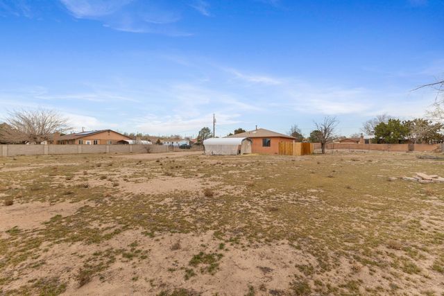 3941 Amalia Road SW, Albuquerque, NM 87105