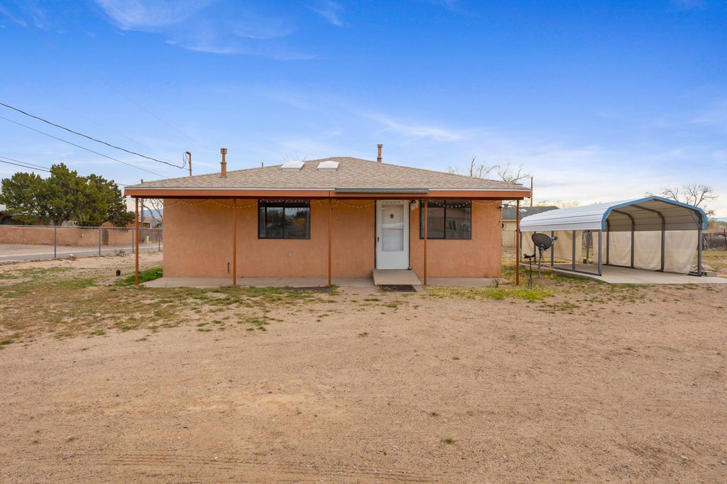 Image 1 of property listing at 3941 Amalia Road SW, Albuquerque, NM 87105