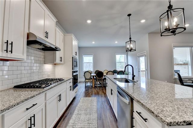 1930 Grand Lanier Drive, Buford, GA 30518