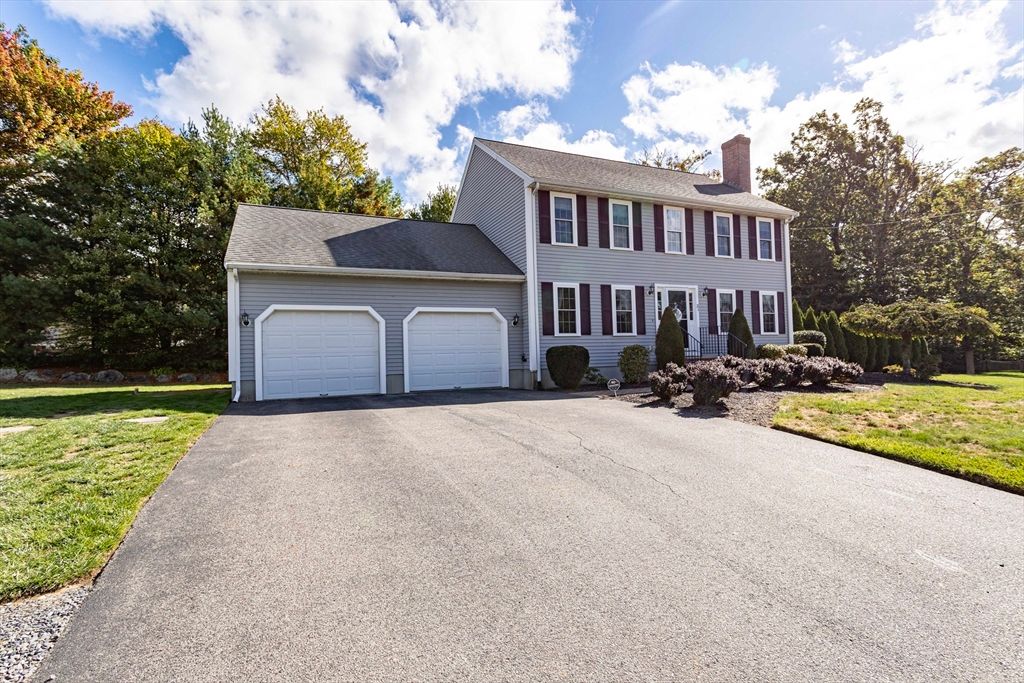 21 Cathy Ln, Brockton, MA 02301