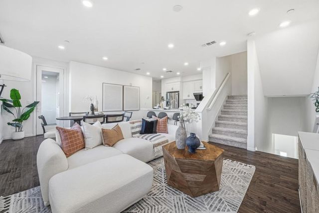 621 Blackbury Lane, San Jose, CA 95133