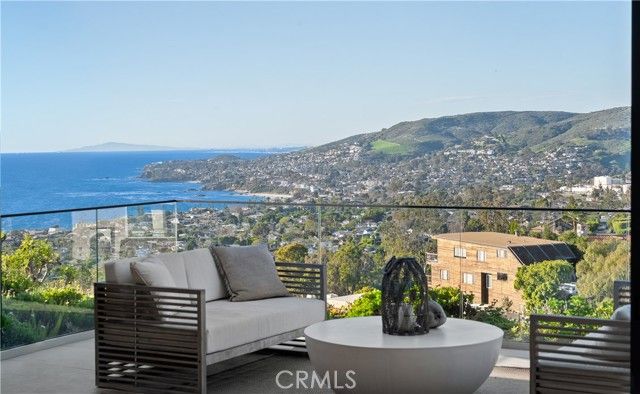 840 Gainsborough, Laguna Beach, CA 92651