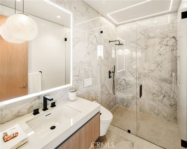 840 Gainsborough, Laguna Beach, CA 92651