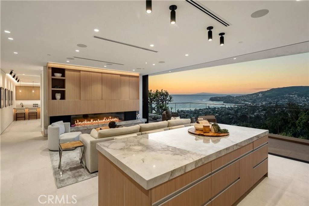 840 Gainsborough, Laguna Beach, CA 92651