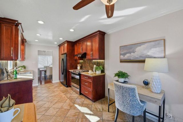 18597 Paseo Pueblo, Saratoga, CA 95070