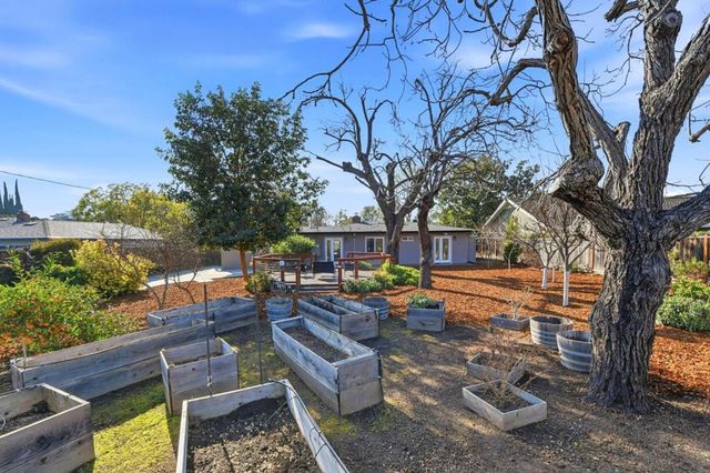 18597 Paseo Pueblo, Saratoga, CA 95070