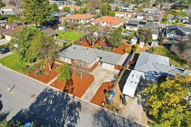 18597 Paseo Pueblo, Saratoga, CA 95070