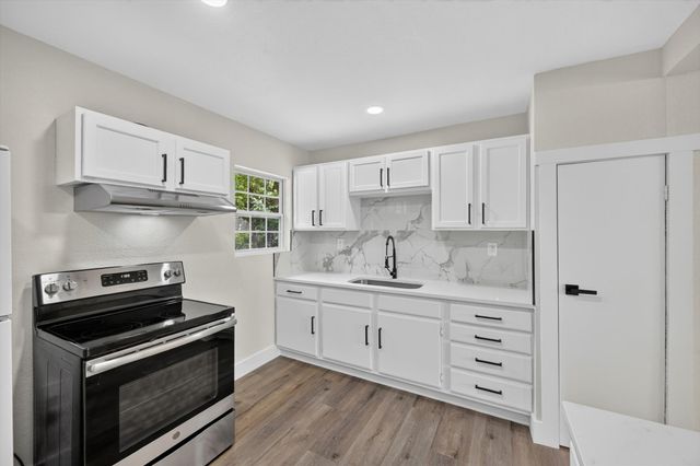 1022 Denton Drive, Euless, TX 76039