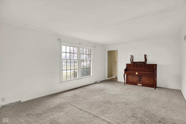 10806 E Lakeshore Drive, Carmel, IN 46033