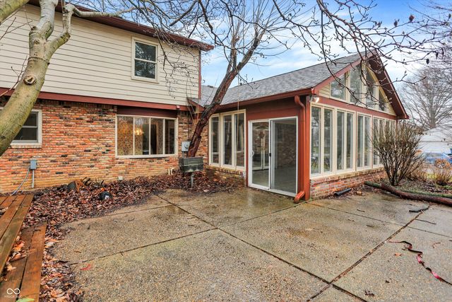 10806 E Lakeshore Drive, Carmel, IN 46033
