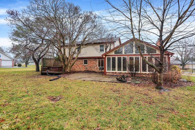 10806 E Lakeshore Drive, Carmel, IN 46033