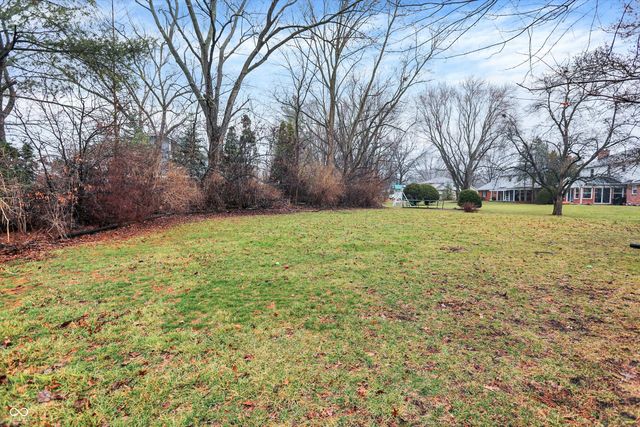 10806 E Lakeshore Drive, Carmel, IN 46033