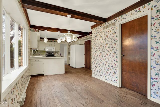 10806 E Lakeshore Drive, Carmel, IN 46033