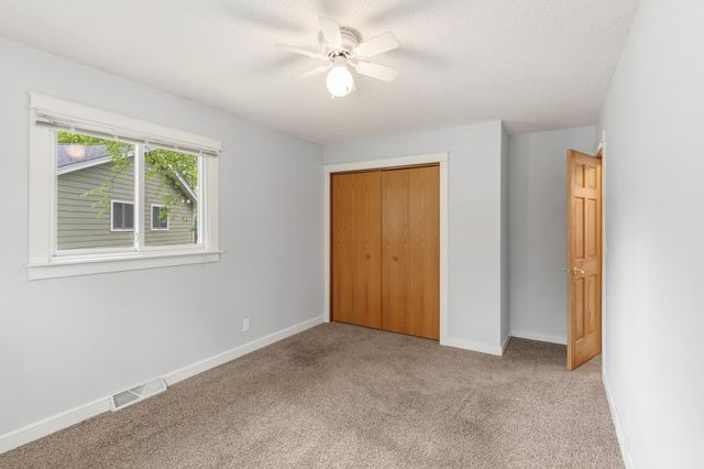 1000 Summerfield Drive, Northfield, MN 55057