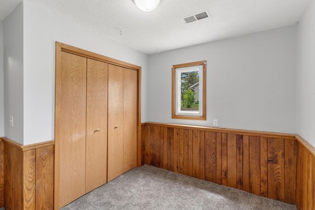 1000 Summerfield Drive, Northfield, MN 55057
