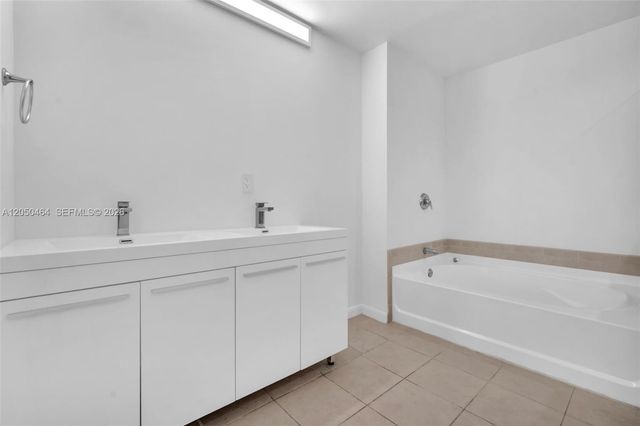 3340 NE 190th St 1206, Aventura, FL 33180
