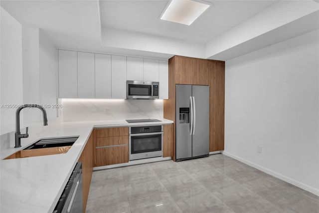 3340 NE 190th St 1206, Aventura, FL 33180