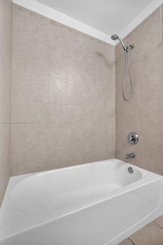 3340 NE 190th St 1206, Aventura, FL 33180