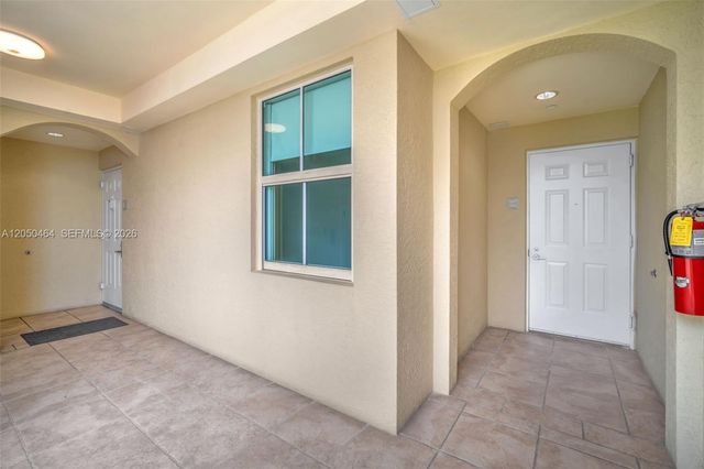 3340 NE 190th St 1206, Aventura, FL 33180