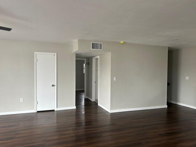 702 DESERT HILLS WAY, Sun City Center, FL 33573